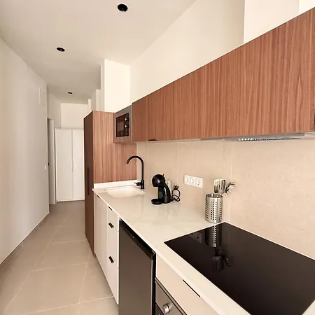 Maritime Coliving Apartment Valencia