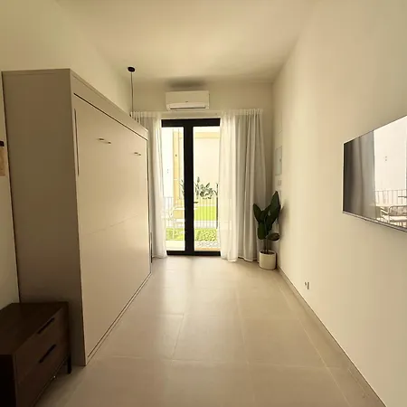 Maritime Coliving * Valencia